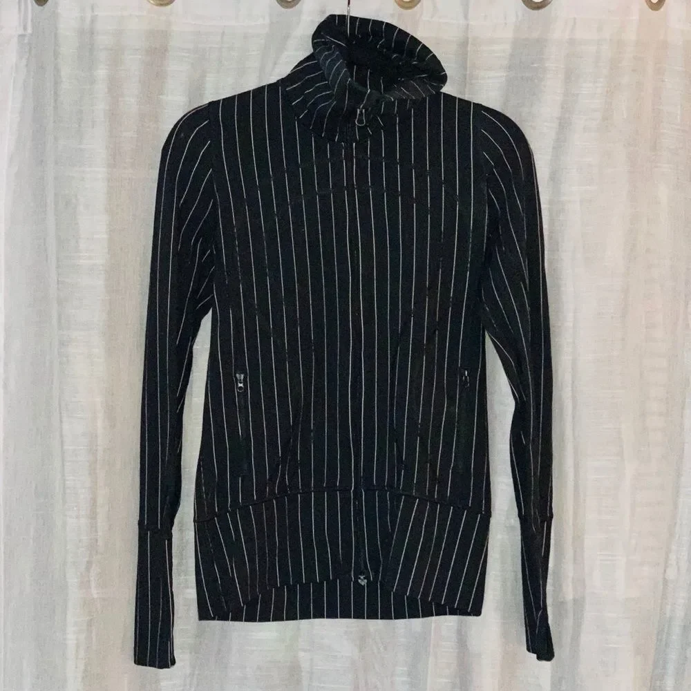 Lululemon Black & White Zip Up Define Jacket